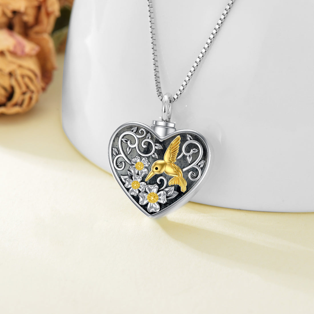 Hummingbird Heart Flower Necklace - Boho & Butterflys